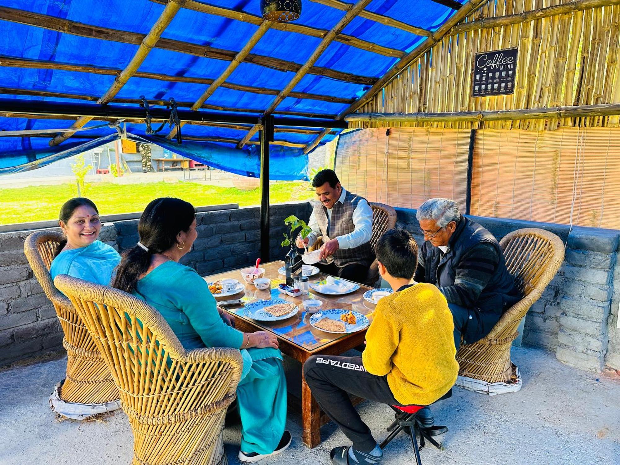 A Pousada Dreamwoods A Travellers Farm Dharamshala Exterior foto